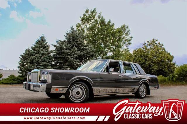 1986 Lincoln Town Car Unknown for sale in O Fallon, IL