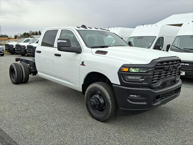2026 RAM Ram 3500 Chassis Cab RAM 3500 TRADESMAN CREW CAB CHASSIS 4X4 60 CA 2026 RAM Ram 3500 Chassis Cab RAM 3500 TRADESMAN CREW CAB CHASSIS 4X4 60 CA
