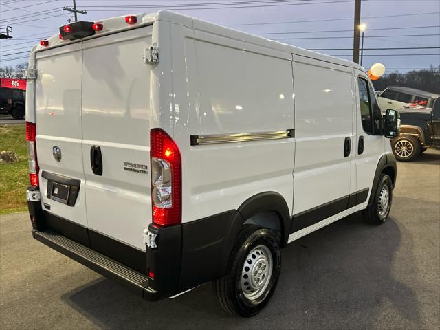 2026 Ram ProMaster Cargo Van Tradesman Low Roof 118" WB w/Pass Seat