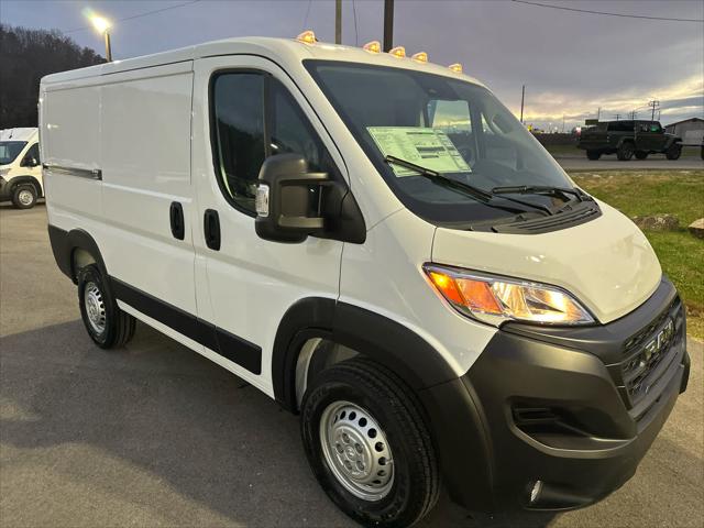 2026 Ram ProMaster Cargo Van Tradesman Low Roof 118" WB w/Pass Seat
