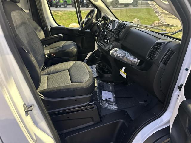 2026 Ram ProMaster Cargo Van Tradesman Low Roof 118" WB w/Pass Seat