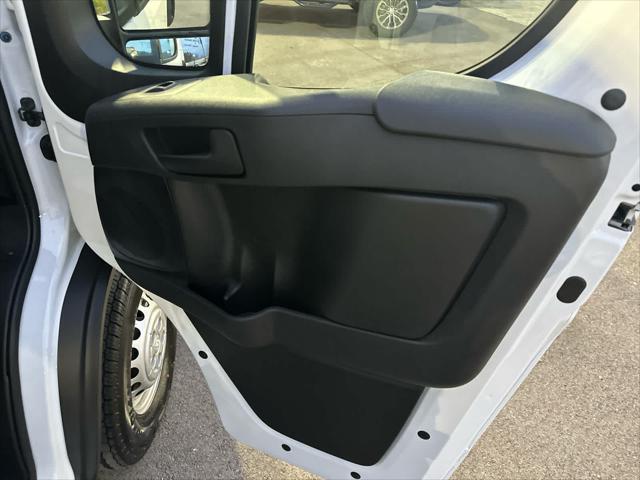 2026 Ram ProMaster Cargo Van Tradesman Low Roof 118" WB w/Pass Seat