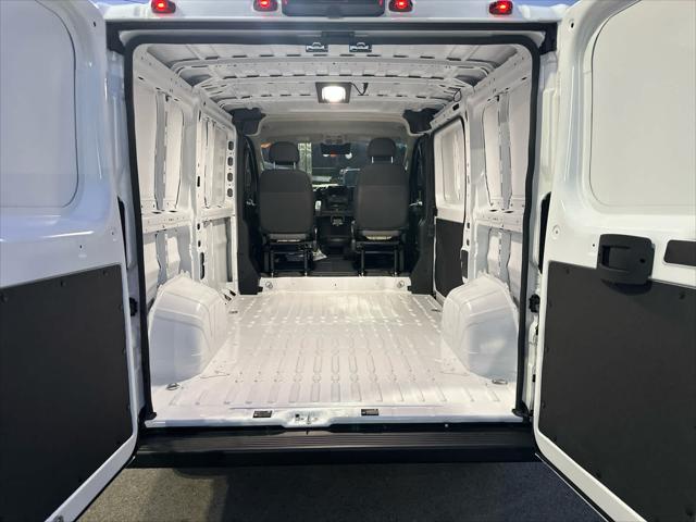 2026 Ram ProMaster Cargo Van Tradesman Low Roof 118" WB w/Pass Seat