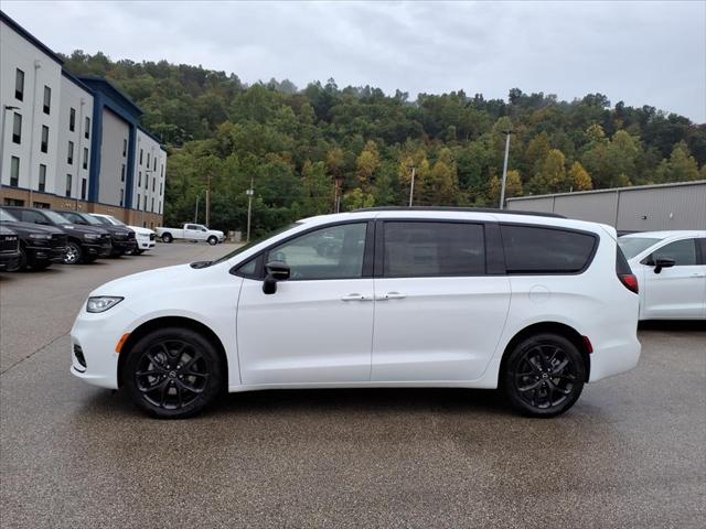 2026 Chrysler Pacifica PACIFICA LIMITED AWD