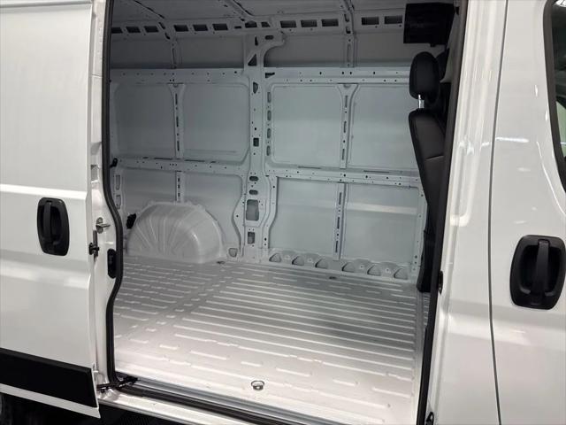 2026 Ram ProMaster Cargo Van Tradesman High Roof 136" WB w/Pass Seat