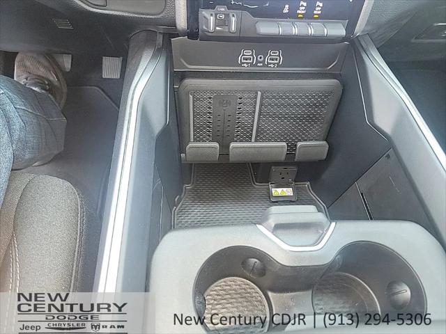 2026 Ram 1500 Big Horn Crew Cab 4x4 5'7" Box