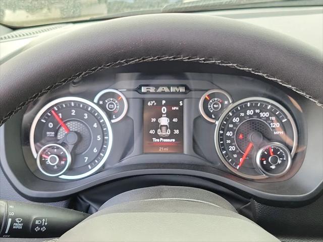 2026 Ram 1500 Big Horn Crew Cab 4x4 5'7" Box