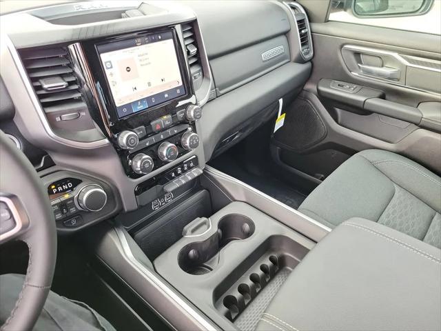 2026 Ram 1500 Big Horn Crew Cab 4x4 5'7" Box
