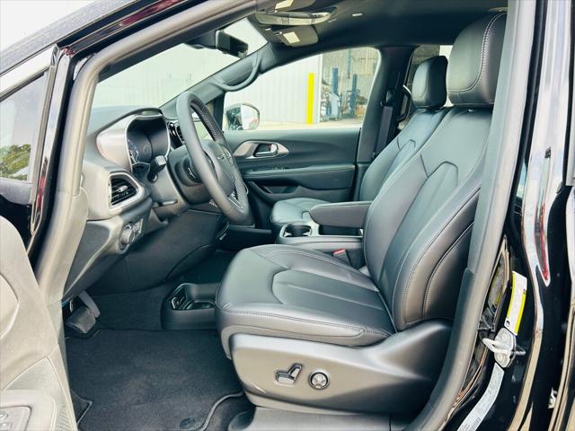 2026 Chrysler Voyager VOYAGER LX