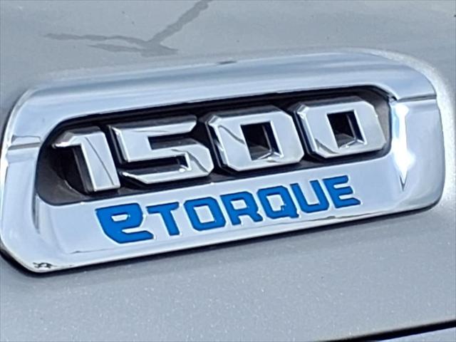 2025 RAM Ram 1500 RAM 1500 TRADESMAN QUAD CAB 4X4 64 BOX