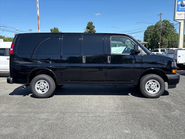 2025 Chevrolet Express Cargo Van RWD 2500 Regular Wheelbase WT