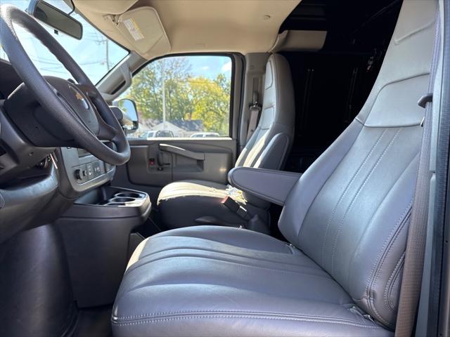 2025 Chevrolet Express Cargo Van RWD 2500 Regular Wheelbase WT