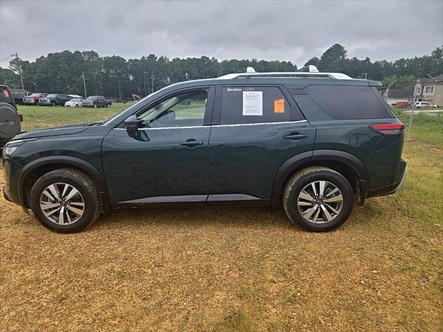 2023 Nissan Pathfinder SL 4WD