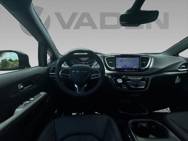 2025 Chrysler Pacifica PACIFICA SELECT