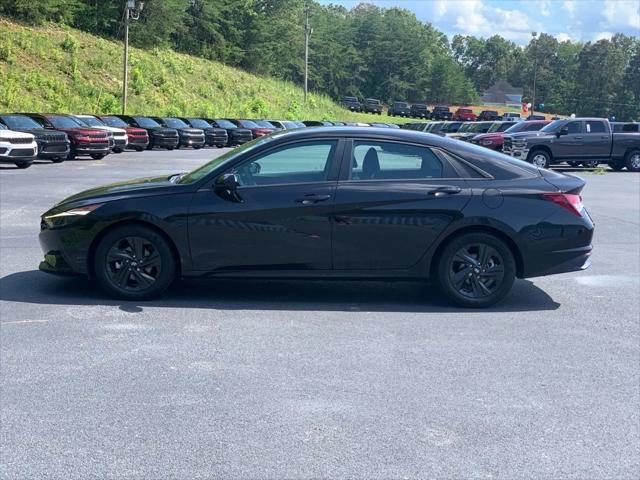 2023 Hyundai Elantra SEL 2023 Hyundai Elantra SEL