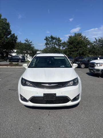 2020 Chrysler Pacifica Touring L