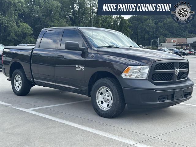 2017 RAM 1500 Tradesman Crew Cab 4x4 57 Box