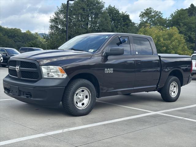 2017 RAM 1500 Tradesman Crew Cab 4x4 57 Box