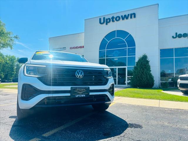 2025 Volkswagen Atlas Cross Sport 2.0T SEL R-Line Black