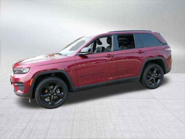 2023 Jeep Grand Cherokee Altitude 4x4 2023 Jeep Grand Cherokee Altitude 4x4