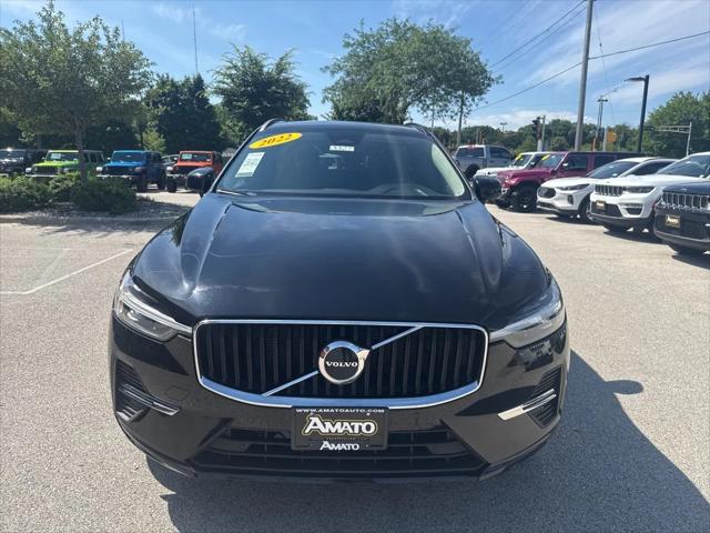 2022 Volvo XC60 B5 Momentum