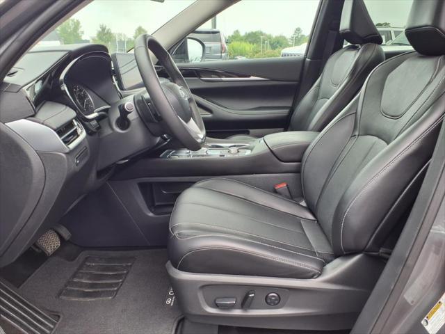 2024 INFINITI QX60 PURE