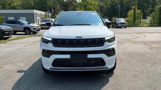 2025 Jeep Compass COMPASS LIMITED 4X4