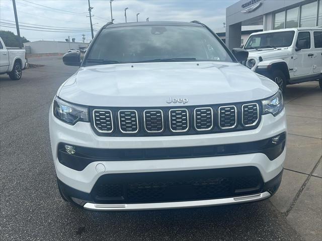 2025 Jeep Compass Base