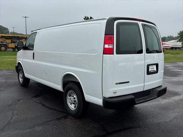 2025 Chevrolet Express 2500