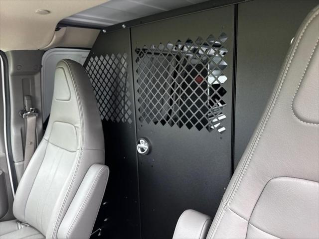 2025 Chevrolet Express 2500