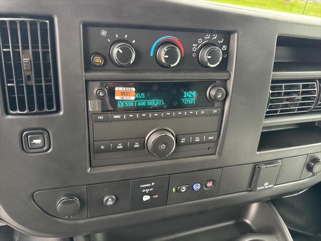 2025 Chevrolet Express 2500