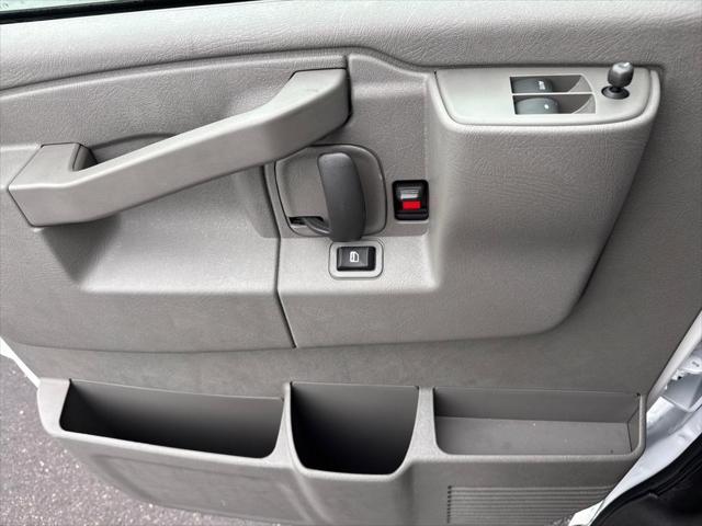 2025 Chevrolet Express 2500