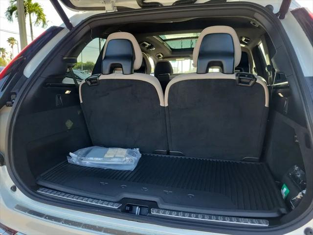 2026 Volvo XC90 Plus, B6 AWD Gas (mild hybrid), Gasoline, Bright, 7 Seats