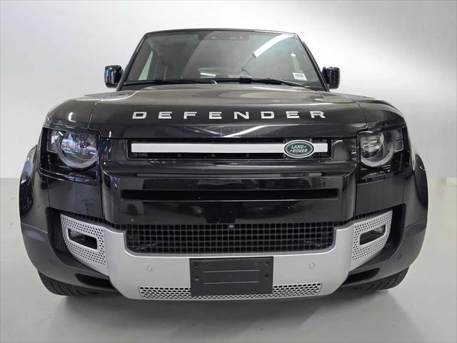 2025 Land Rover Defender 110 P300