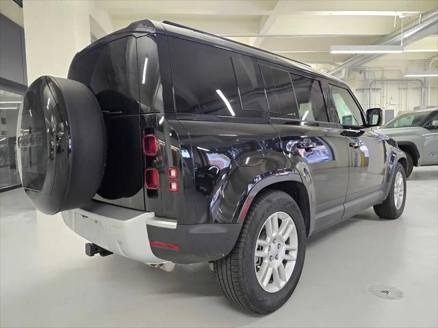 2025 Land Rover Defender 110 P300