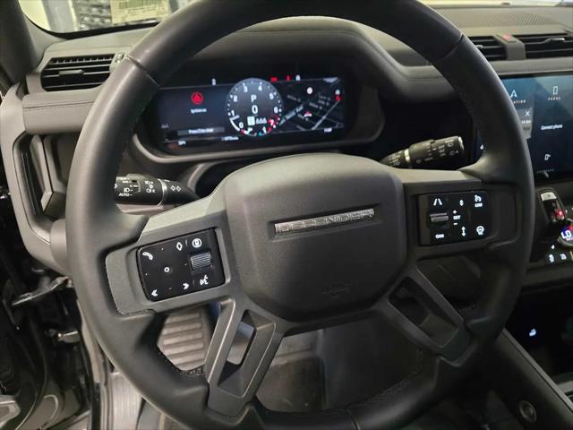 2025 Land Rover Defender 110 P300