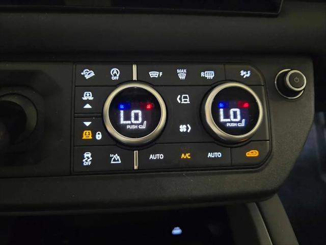 2025 Land Rover Defender 110 P300