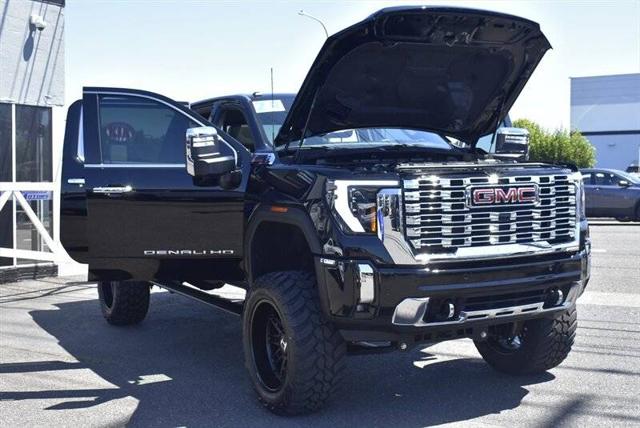 2024 GMC Sierra 3500HD Denali