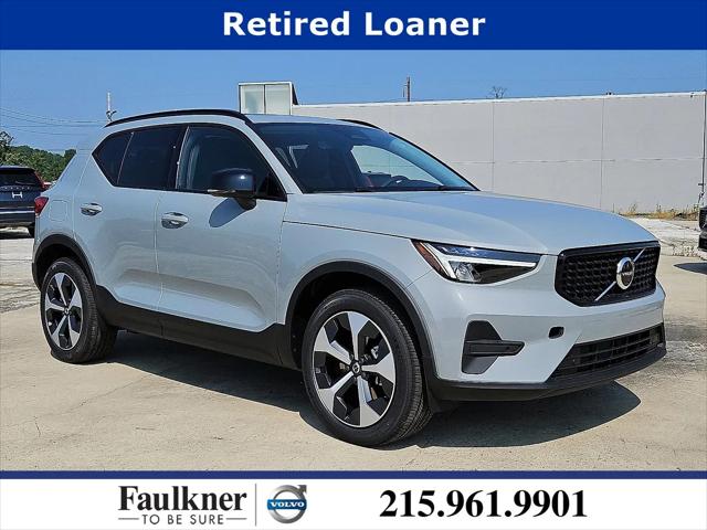 2026 Volvo XC40 Core, B5 AWD Gas (mild hybrid), Dark for sale in Trevose, PA