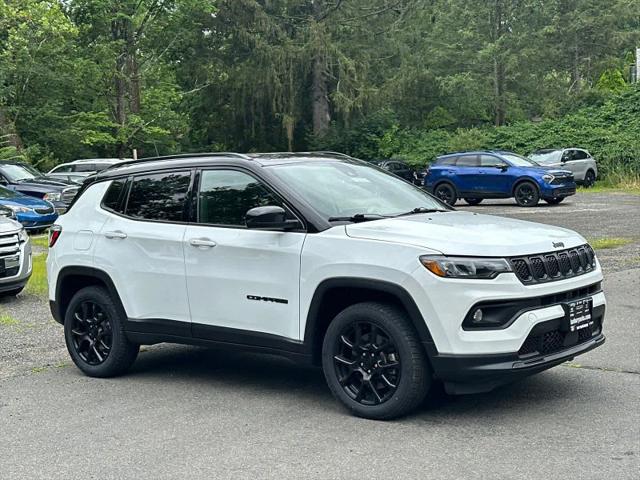 2023 Jeep Compass Altitude 4x4 for sale in Danbury, CT