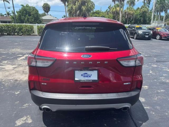 2020 Ford Escape SE