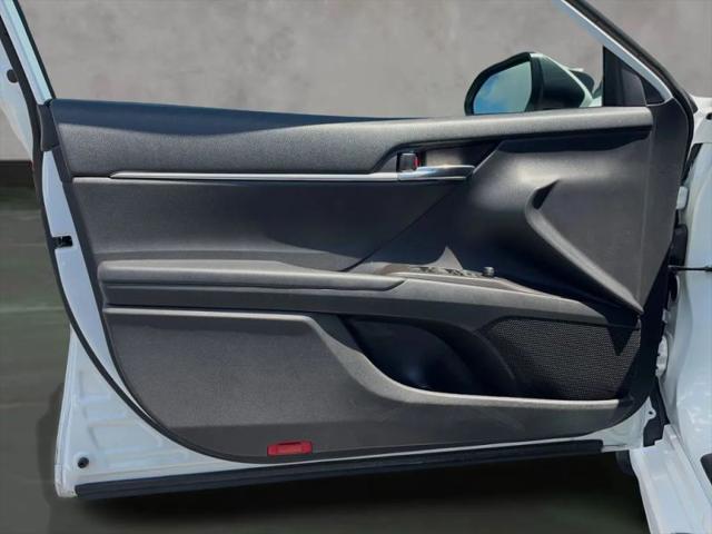 2023 Toyota Camry SE Nightshade Edition