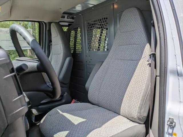 2025 GMC Savana Cargo RWD 2500 Regular Wheelbase Work Van