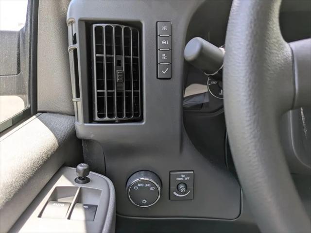 2025 GMC Savana Cargo RWD 2500 Regular Wheelbase Work Van