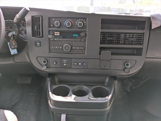 2025 GMC Savana Cargo RWD 2500 Regular Wheelbase Work Van