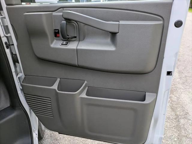 2025 GMC Savana Cargo RWD 2500 Regular Wheelbase Work Van