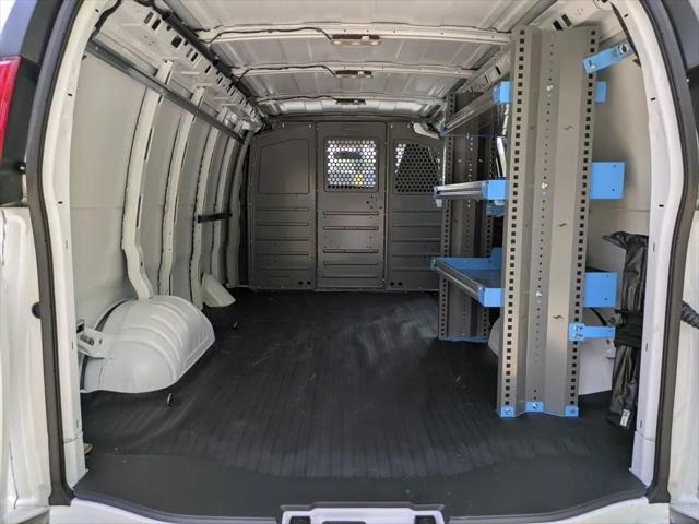 2025 GMC Savana Cargo RWD 2500 Regular Wheelbase Work Van