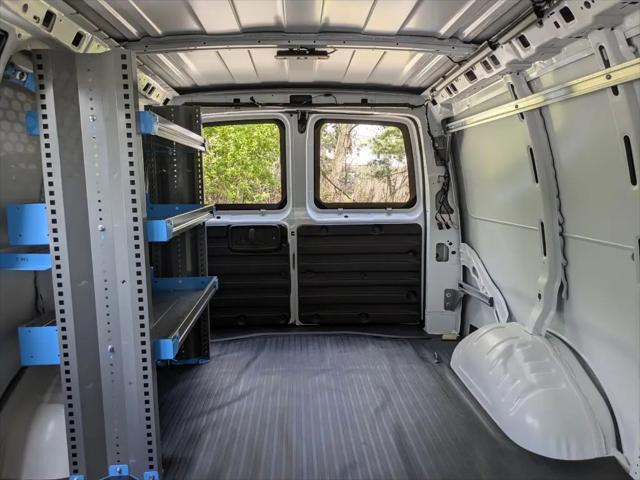 2025 GMC Savana Cargo RWD 2500 Regular Wheelbase Work Van