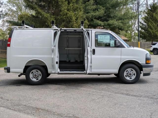 2025 GMC Savana Cargo RWD 2500 Regular Wheelbase Work Van