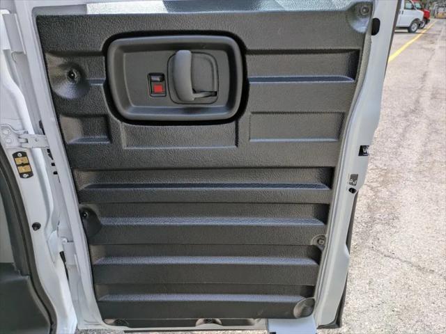 2025 GMC Savana Cargo RWD 2500 Regular Wheelbase Work Van